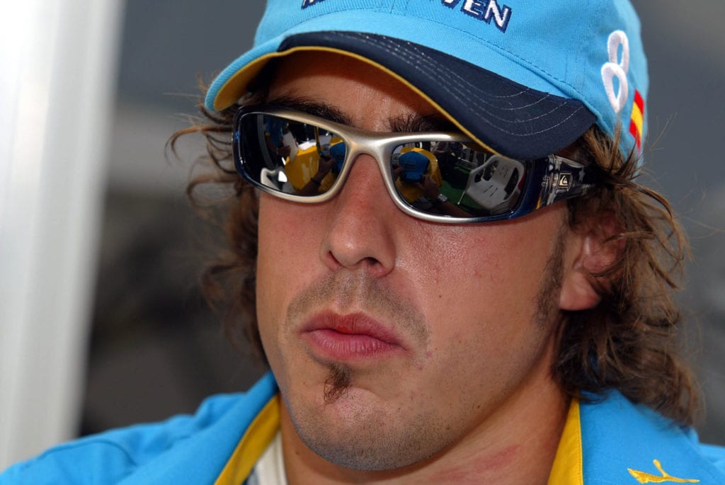 Alonso opting for some interesting facial hair choices at Malaysia in 2004 © XPB